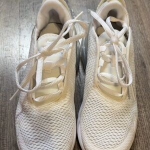 Nike Air Max 270, youth size 1